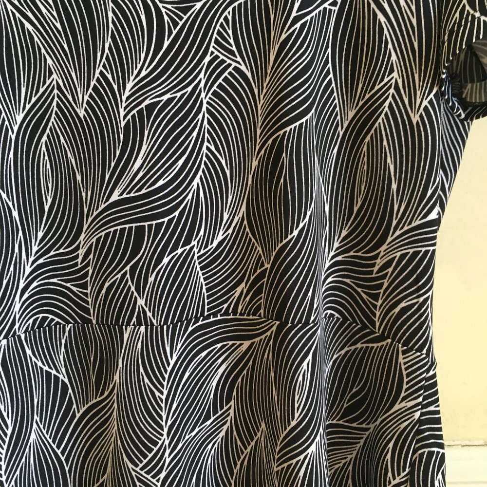 Laura Dress - Picture 4 of 6